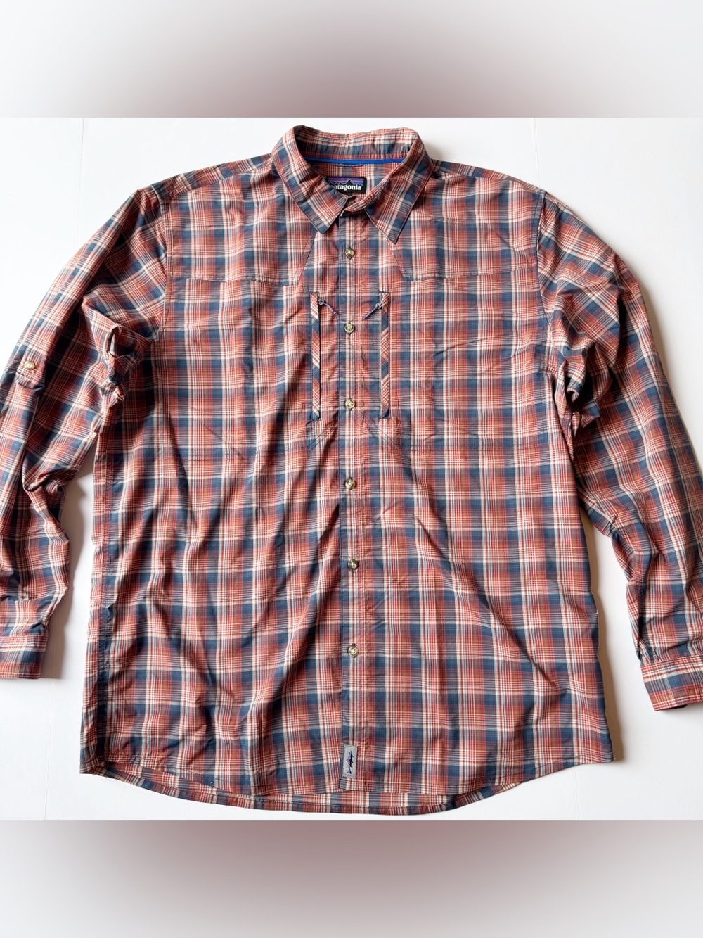 Patagonia Men's Long-Sleeved Sun Stretch Shirt Plaid Button-Down Shirt